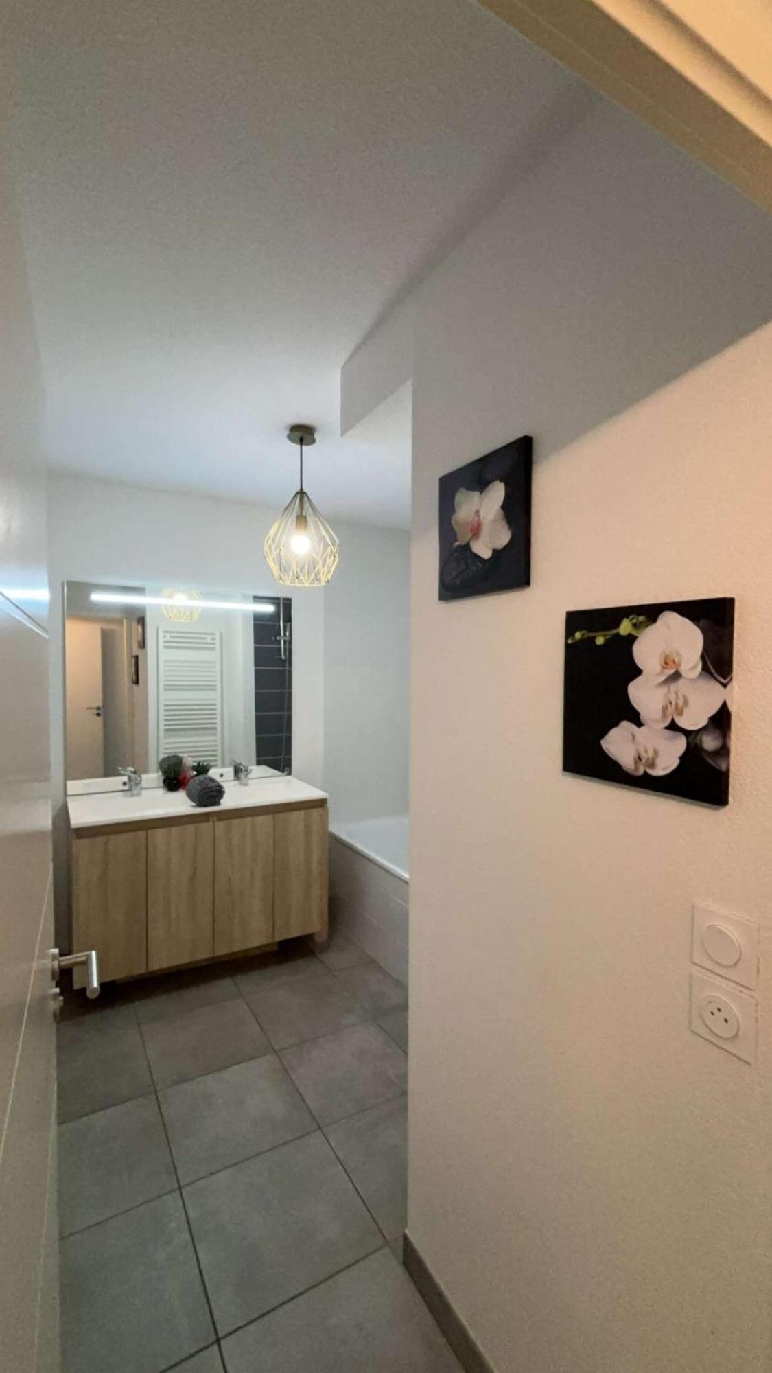 Suite Jacuzzi "Spa Privatif " Appartement Jacuzzi Toulouse Exteriör bild
